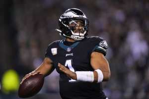 Despite Super Bowl LVII loss, Eagles QB Jalen Hurts receives ratings boost  in final Madden 23 roster update - Gamepur