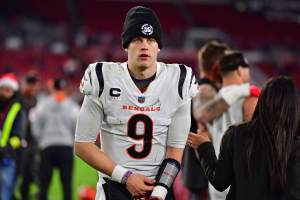 Joe Burrow's 481-yard day lifts Cincinnati past Atlanta to 35-17 win