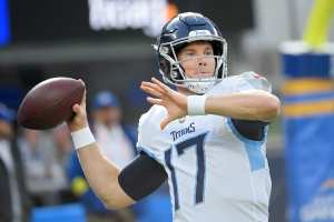 Titans sign 3rd QB with Tannehill nursing sprained ankle - The San Diego  Union-Tribune