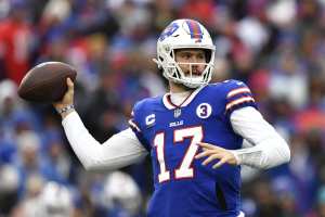 2022-23 NFL MVP Predictions: Josh Allen the favorite + LONGSHOT to keep an  eye on