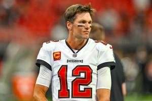 Tom Brady New England Patriots & Tampa Bay Buccaneers 100,000 Passing FOCO