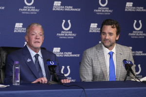 Jeff Saturday, Matt Ryan Silence Doubters, Lead Indianapolis Colts