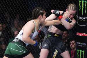 Alexa Grasso Becomes 1st Mexican Woman UFC Champ via Valentina Schevchenko Submission