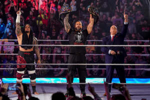Win or Lose, Roman Reigns' WWE and Universal Titles Must Remain Unified After 'Mania