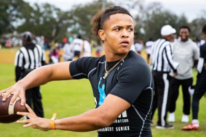 5-Star QB Jadyn Davis Commits to Jim Harbaugh, Michigan Over Clemson, Tennessee, UNC