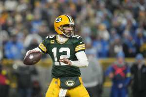 Raiders news: Davante Adams kicks QB Aaron Rodgers rumors into high gear -  Silver And Black Pride