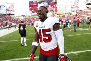 Bucs ILB Devin White Moves Closer To $100 Million