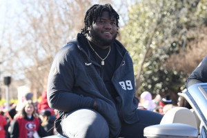 Former Georgia DL Bear Alexander to Transfer to USC over Texas, Miami, Colorado, More