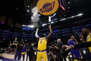 Lebron James Los Angeles Lakers Dominate dječji dres 