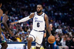 Lakers' LeBron James to Wear No. 23 Instead of 6 Next Season to Respect Bill Russell
