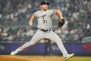 ESPY Awards: San Francisco Giants Pitcher Brian Wilson Sports Spandex  Tuxedo – The Hollywood Reporter