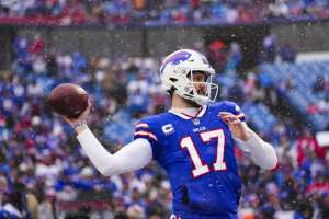 Bills reach a 4-year, $68 million contract extension with Ed