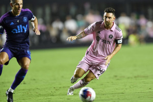 Lionel Messi scores a sensational game-winning goal on a free kick in his  Inter Miami debut – KXAN Austin