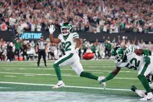 Giants' Jihad Ward: 'Sucker s---' from Jets' Randall Cobb, Aaron