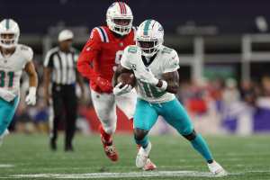 What was the conflict between Eli Apple and Tyreek Hill, now teammates with  the Miami Dolphins? - AS USA