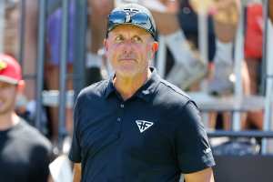 Phil Mickelson Says He Won't Bet on Football in 2023, Talks Gambling Addiction