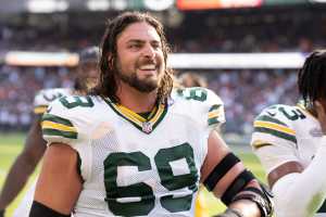 Packers OT David Bakhtiari placed on IR with knee issue