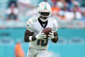 Controversial Chiefs star Tyreek Hill is traded to Dolphins and