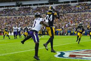 Odell Beckham Jr. rocks Deion Sanders t-shirt in Week 1 warmups