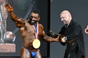 2023 Mr. Olympia Men's Open Bodybuilding Results — Derek Lunsford Wins –  Fitness Volt