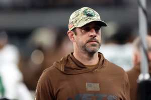 Jets Rumors: Aaron Rodgers 'Most Likely' to Return from Injury Week 16 vs. Commanders