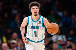 Report: Hornets' LaMelo Ball Likely to Miss Extended Time with Sprained Ankle Injury