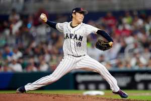 MLB Rumors: Yankees, Mets Among 7 'Serious Suitors' for Yoshinobu Yamamoto; Cubs Out