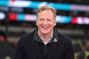 NFL Rumors: 2024 Salary Cap Likely to Be Record-High $240M+ as 'Business Is Booming'