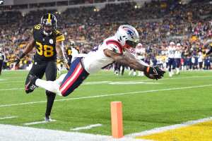 Start 'Em, Sit 'Em Week 16: Smart Sleepers to Exploit and Lineup Advice