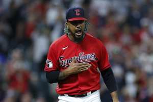 Ranking Guardians Closer Emmanuel Clase's Top 10 Landing Spots amid MLB Trade Rumors