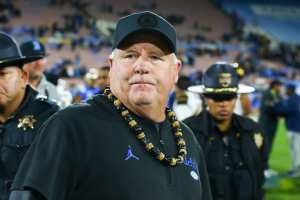 Report: Chip Kelly to Replace Bill O'Brien as Ohio State OC, Informs UCLA of Exit