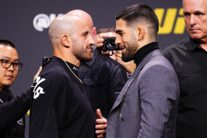 UFC 298 Predictions: Bleacher Report Main Card Staff Picks