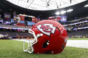 Police: 1 Dead, Multiple People Injured After Shooting at Chiefs' Super Bowl Parade