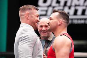 Video: UFC's Michael Chandler Calls Out Conor McGregor on WWE Raw