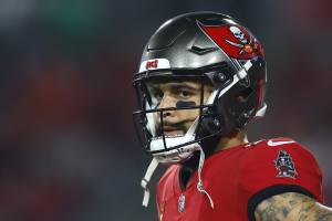 Best Team Fit, Projected Contract for the Top NFL Free Agent at Every Position