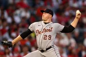 5 MLB Hitters and Pitchers Best Positioned for Breakout Season in 2024