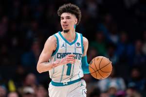 Video: Hornets' LaMelo Ball Gifts Drake's Son Adonis a Signed Jersey