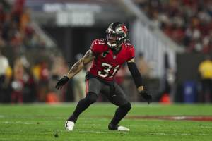 Antoine Winfield Jr., Bucs Agree to 4-Year, $84.1M Contract; NFL Record for Safety