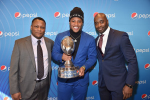 Barry Sanders Congratulates Saquon Barkley on Eagles Contract amid Tiki Barber Beef