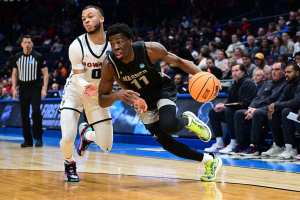 Wagner Thrills March Madness Fans by Beating Howard in Wild Finish; Sets Up UNC Clash