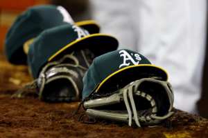 A's Fans Protest MLB Opening Day amid Las Vegas Move, Watch Game from Parking Lot