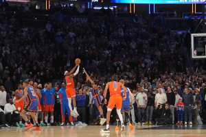 Shai Gilgeous-Alexander's GW Shot vs. Knicks Wows Fans as Thunder Clinch Playoff Spot