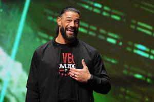 Roman Reigns Discusses Cancer Treatment, Possible WWE Retirement in A&E Documentary