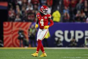 Chiefs' Rashee Rice Cooperating with Authorities After 6-Car Crash, per Attorney