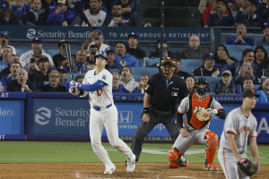 Dodgers Fan Who Caught Shohei Ohtani HR to Get On-Field Experience After Controversy