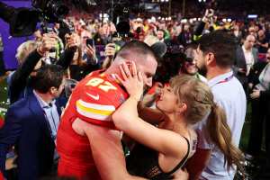 Chiefs' Travis Kelce Talks Dating Taylor Swift: 'I Don't Know How the F--k I Did It'