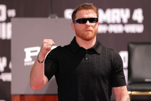 Canelo Álvarez Says He's Open to David Benavidez Fight 'If the Money is Correct'