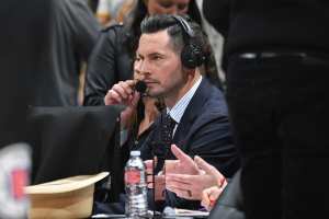 Lakers Rumors: JJ Redick, Mike Budenholzer, More Eyed in 'Extensive' HC Search