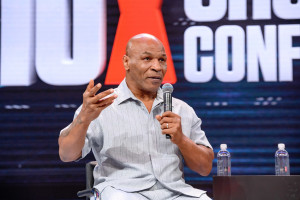 Mike Tyson Training for Jake Paul Fight in Warehouse Owned by Raiders' Mark Davis