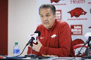 John Calipari Won't Fill Arkansas Roster: 'They're Leaving Anyway' in Transfer Portal